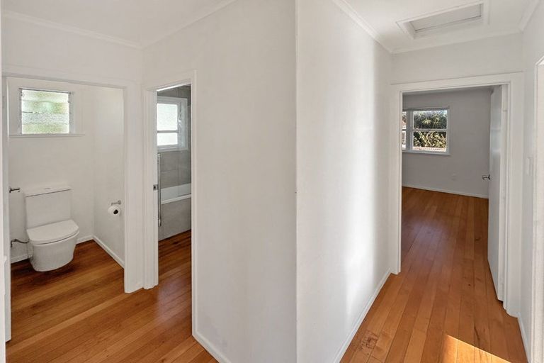 Photo of property in 832 Whangaparaoa Road, Manly, Whangaparaoa, 0930