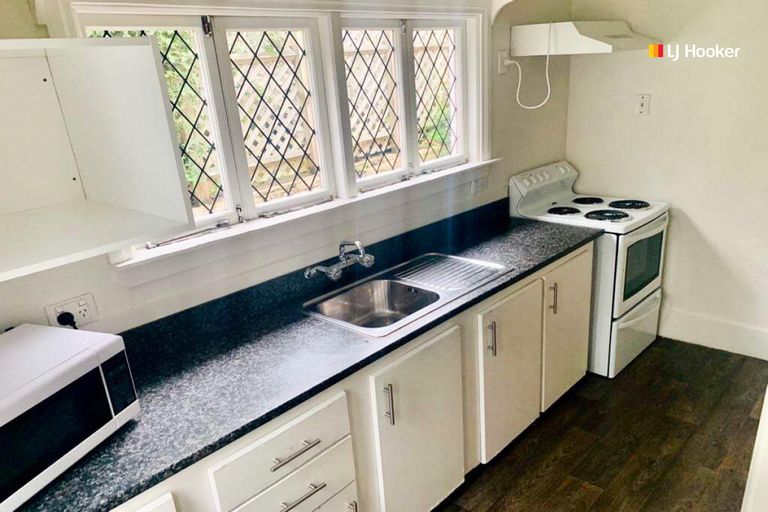 Photo of property in 140 London Street, Dunedin Central, Dunedin, 9016