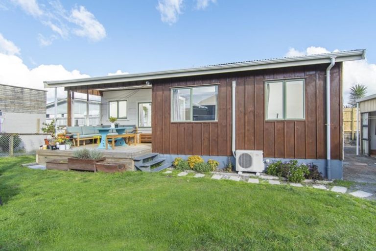 Photo of property in 1226b Papamoa Beach Road, Papamoa Beach, Papamoa, 3118