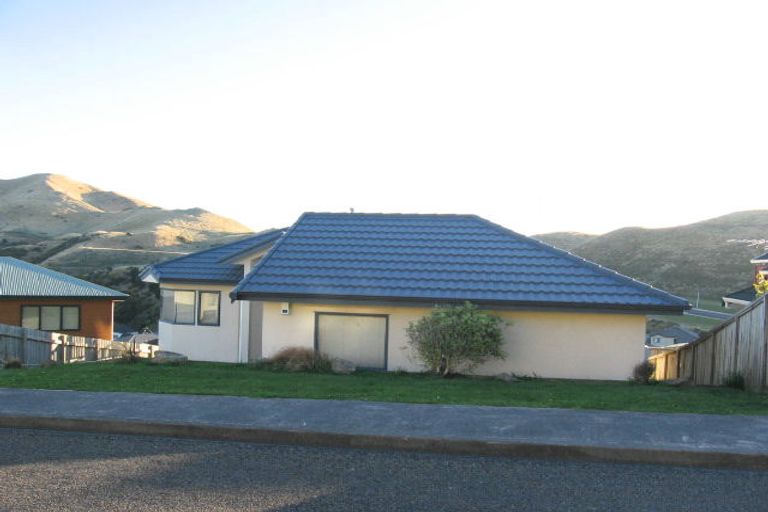Photo of property in 5 Nether Green Crescent, Johnsonville, Wellington, 6037