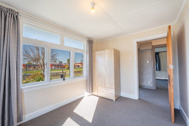 Photo of property in 35 Raymond Street, West End, Timaru, 7910