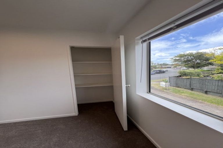 Photo of property in 9 Sheralee Place, Bucklands Beach, Auckland, 2014