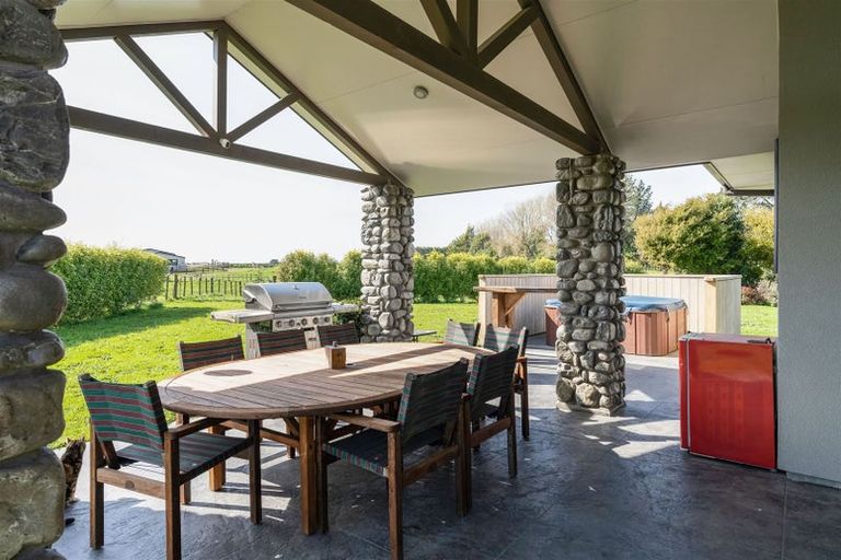 Photo of property in 9 Tullahoma Way, Ohau, Levin, 5570