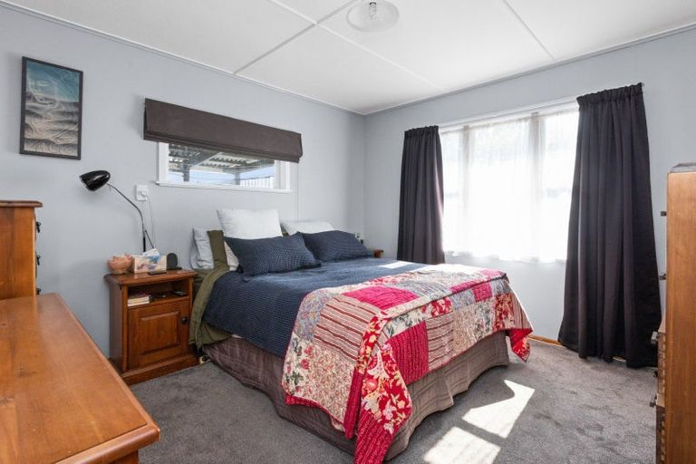 Photo of property in 806 Huia Street, Camberley, Hastings, 4120