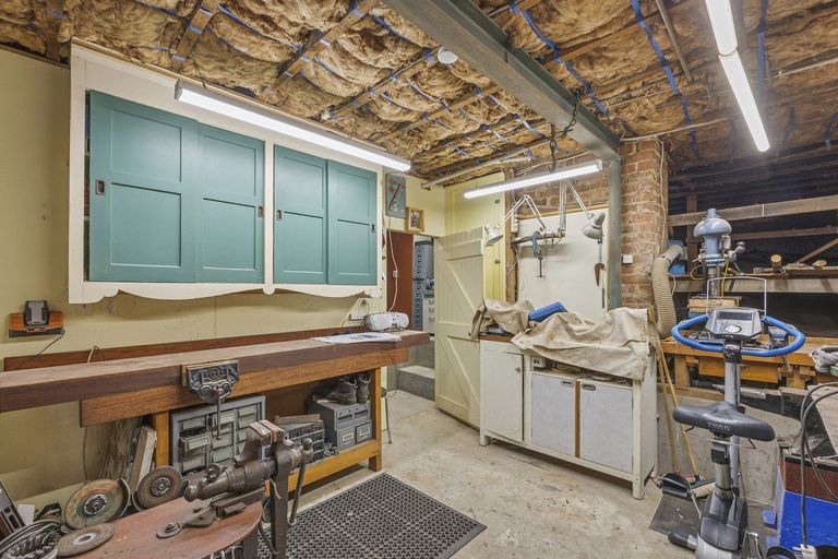 Photo of property in 57 Easther Crescent, Kew, Dunedin, 9012