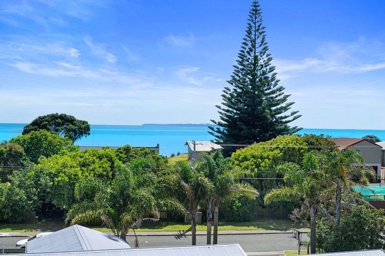 Photo of property in 1061 Papamoa Beach Road, Papamoa Beach, Papamoa, 3118