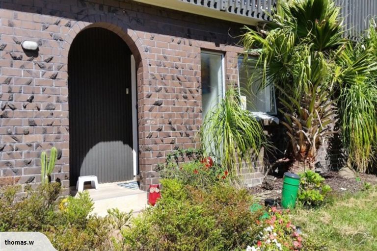 Photo of property in 6 Lemnos Place, Titirangi, Auckland, 0604