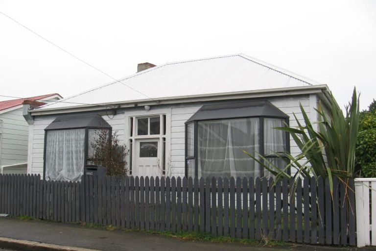 Photo of property in 6 Bathgate Street, South Dunedin, Dunedin, 9012