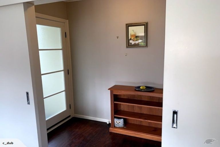 Photo of property in 91 Godley Road, Green Bay, Auckland, 0604