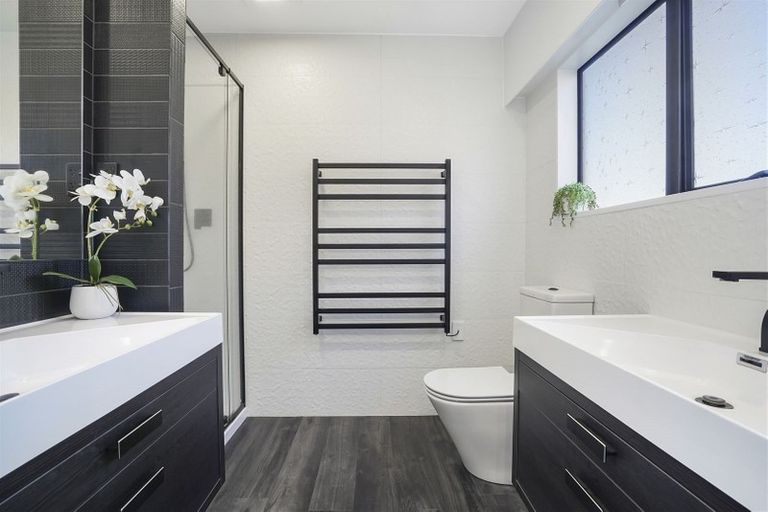 Photo of property in 66 Chedworth Avenue, Chedworth, Hamilton, 3210