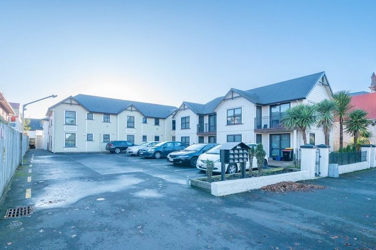 Photo of property in 44 Dundas Street, North Dunedin, Dunedin, 9016