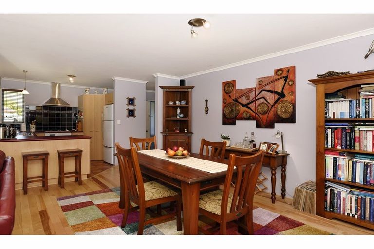 Photo of property in 19 Covent Drive, Stoke, Nelson, 7011