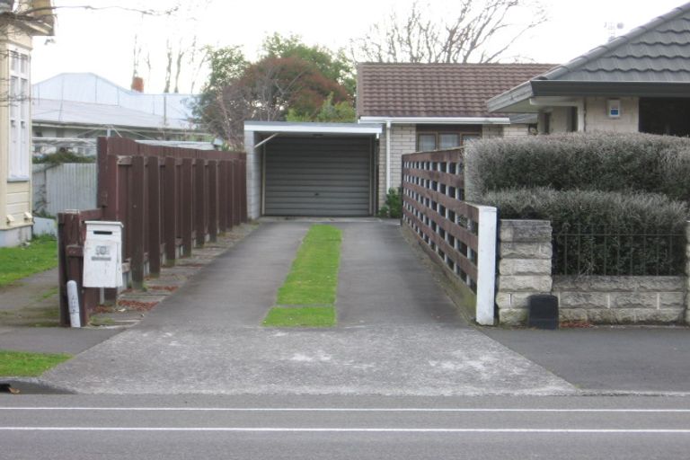Photo of property in 395 College Street, Hokowhitu, Palmerston North, 4410
