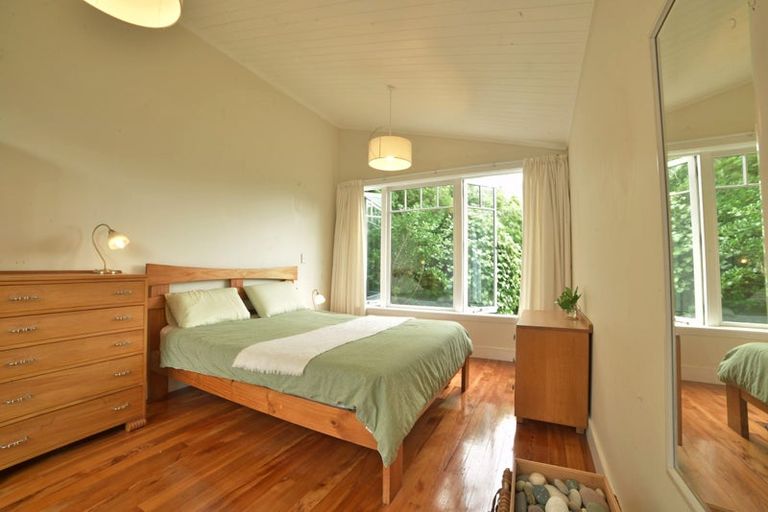 Photo of property in 145a Houghton Bay Road, Houghton Bay, Wellington, 6023
