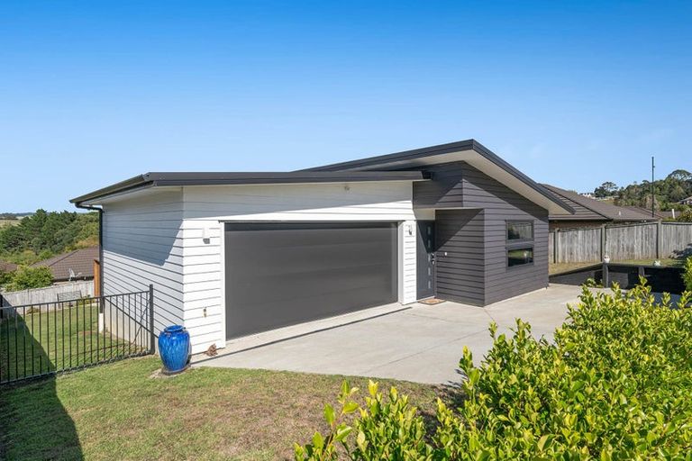 Photo of property in 152 Mahurangi East Road, Snells Beach, 0920