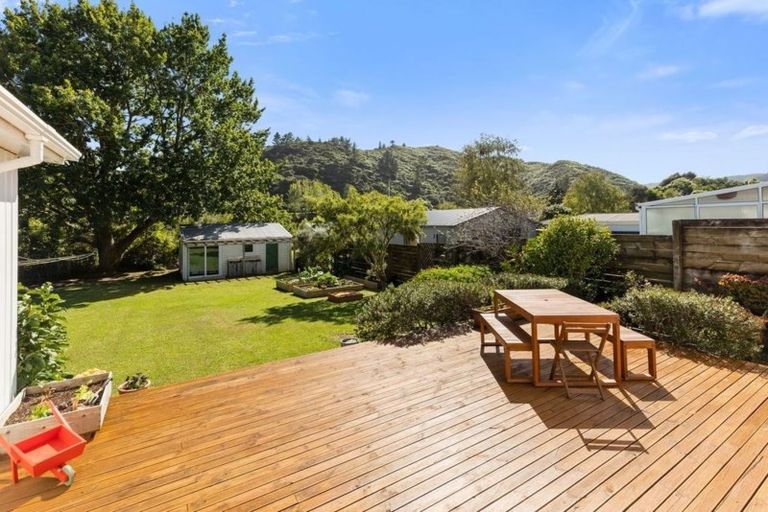 Photo of property in 49r Hine Road, Wainuiomata, Lower Hutt, 5014