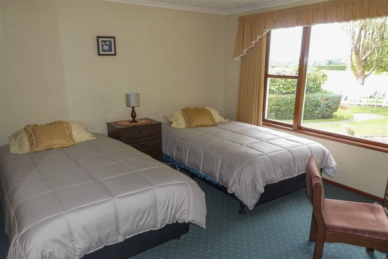 Photo of property in 339 Oteramika Road, Seaward Bush, Invercargill, 9871