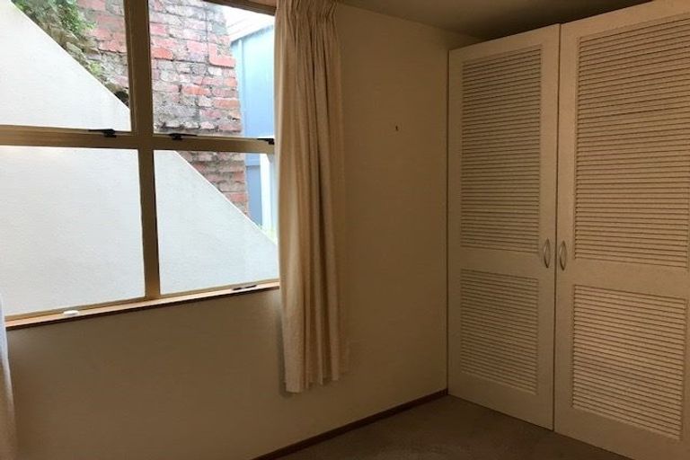 Photo of property in 83b Majoribanks Street, Mount Victoria, Wellington, 6011