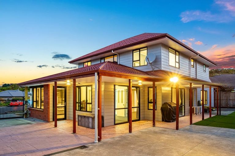 Photo of property in 14 Bowman Place, Whitby, Porirua, 5024