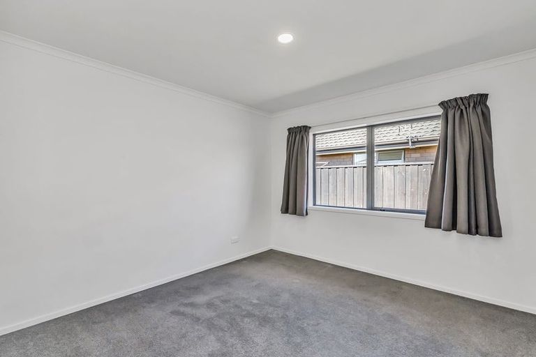 Photo of property in 28 Burford Way, Rolleston, 7615