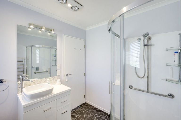 Photo of property in 104a Terrace Road, Parkvale, Hastings, 4122