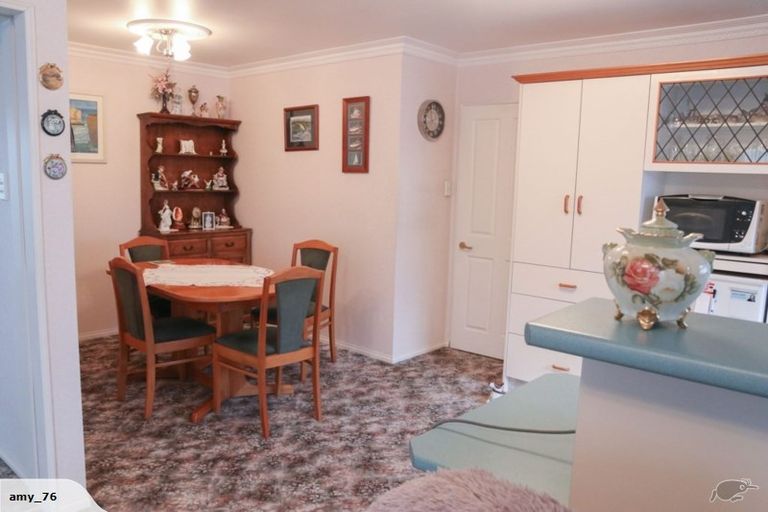 Photo of property in 11 Kakapo Street, Waikiwi, Invercargill, 9810