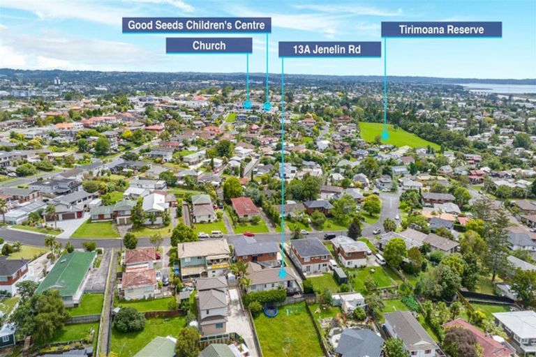 Photo of property in 13a Jenelin Road, Glendene, Auckland, 0602