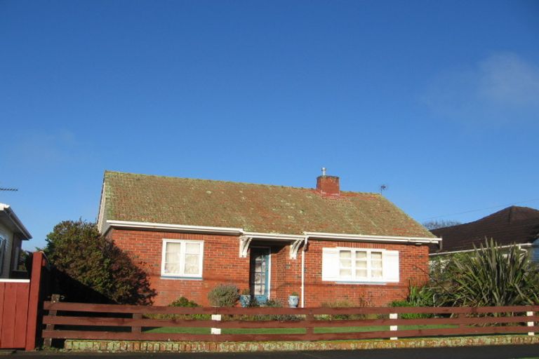 Photo of property in 2/24 Mahoe Street, Hutt Central, Lower Hutt, 5010