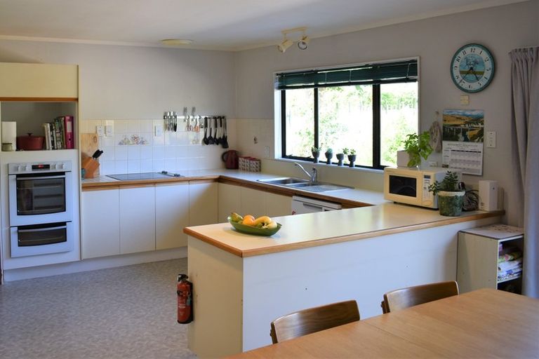 Photo of property in 24 Best Road, Te Horo, Otaki, 5582
