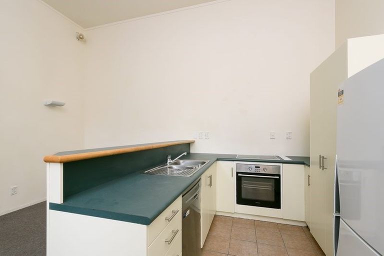 Photo of property in Tennyson Apartments, 18/25 Tennyson Street, Te Aro, Wellington, 6011