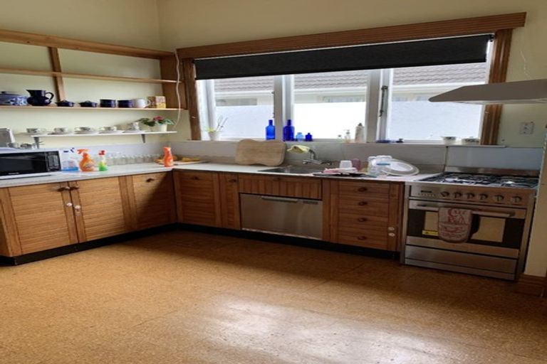 Photo of property in 18 Dunstan Street, Otaki, 5512