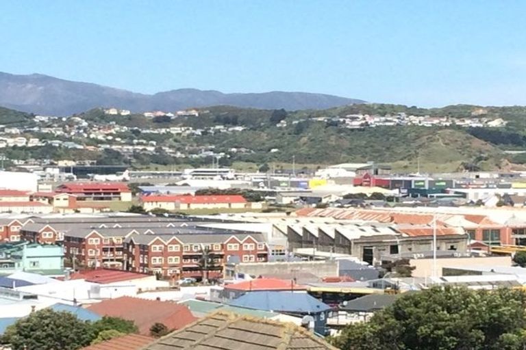 Photo of property in 55 Duncan Terrace, Kilbirnie, Wellington, 6022