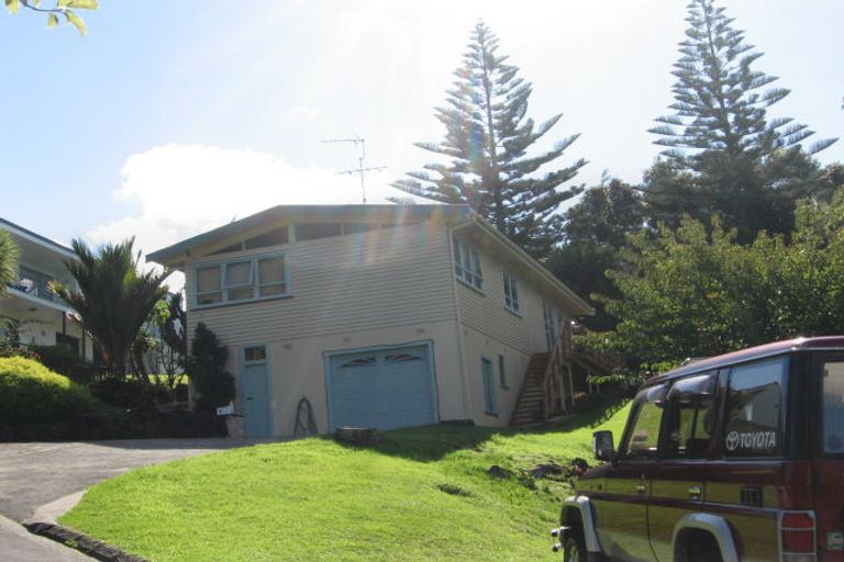 Photo of property in 22 Okareka Place, Pakuranga Heights, Auckland, 2010