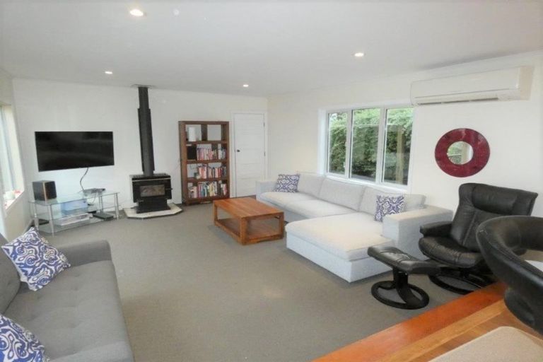 Photo of property in 43 Homebush Road, Khandallah, Wellington, 6035