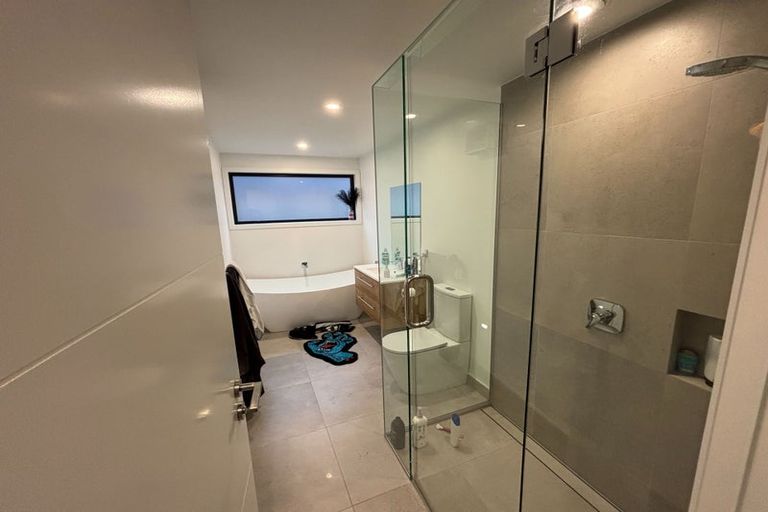 Photo of property in 28 Spur Ridge Rise, Jacks Point, 9371