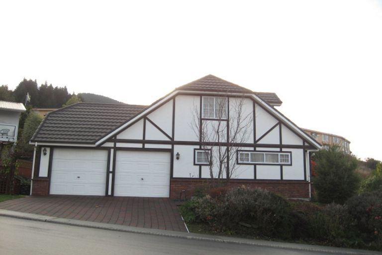 Photo of property in 5 Thorn Crescent, Fernhill, Queenstown, 9300