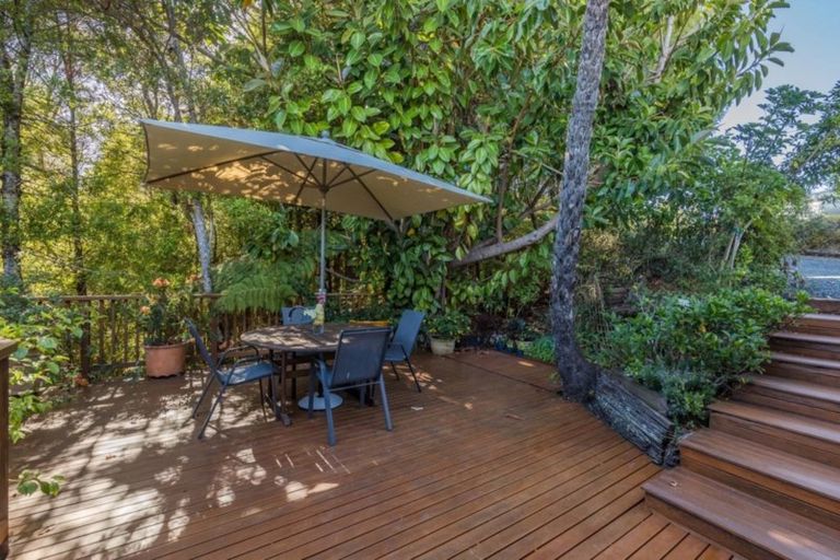Photo of property in 24 Rosella Road, Opua, 0200