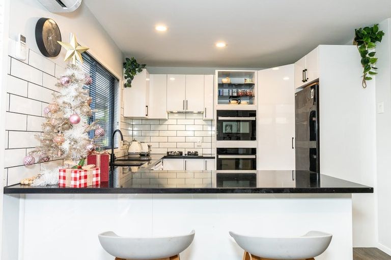 Photo of property in 10 Sudbury Court, Rototuna North, Hamilton, 3210