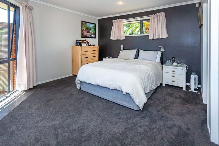 Photo of property in 16 Cobham Lane, Whitianga, 3510
