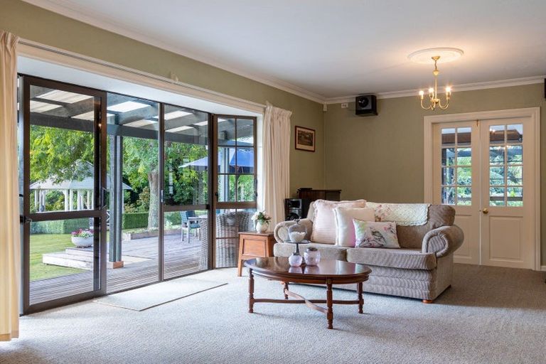 Photo of property in 114 Main Road South, Raumati Beach, Paraparaumu, 5032