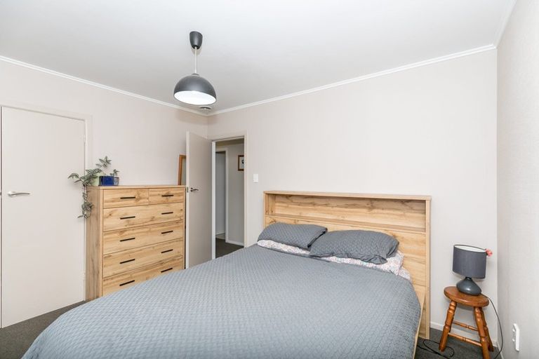 Photo of property in 70 Mount View Road, Melville, Hamilton, 3206