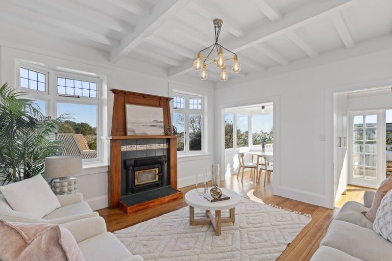 Photo of property in 16 Bulteel Street, New Plymouth, 4310