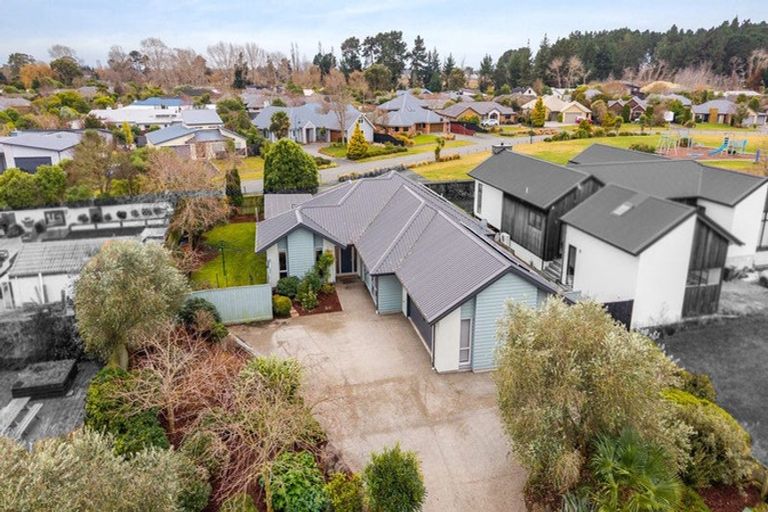 Photo of property in 5 Nautilus Place, Spencerville, Christchurch, 8083