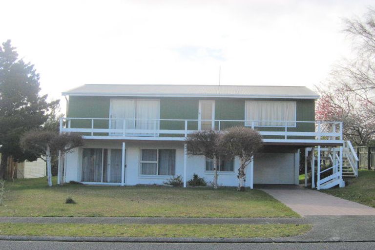 Photo of property in 11 Pokaka Crescent, Wharewaka, Taupo, 3330