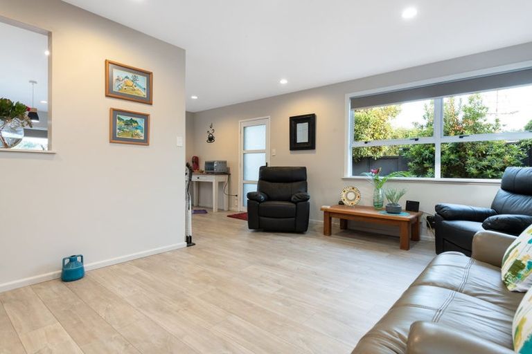 Photo of property in 1 Sharyn Place, Brookfield, Tauranga, 3110