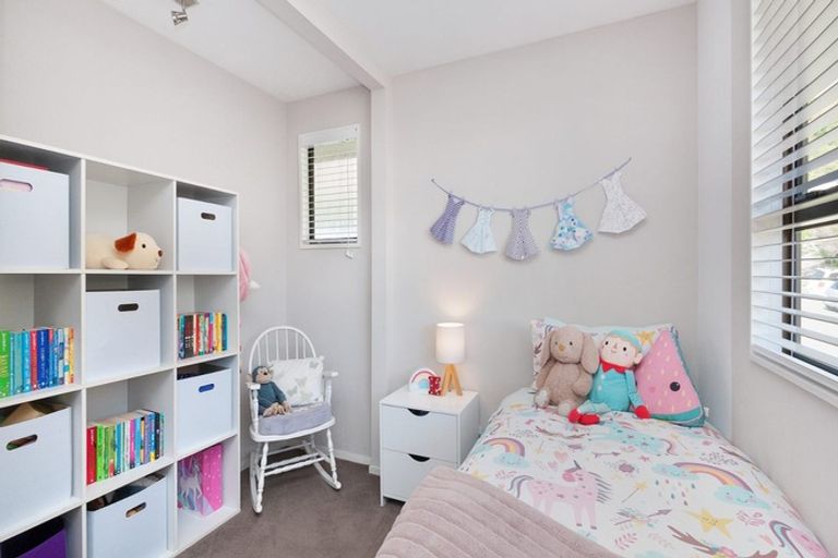 Photo of property in 5 Heathvale Place, Heathcote Valley, Christchurch, 8022