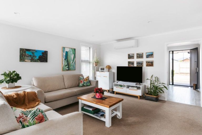 Photo of property in 22 Bill Miller Drive, Papamoa, 3118