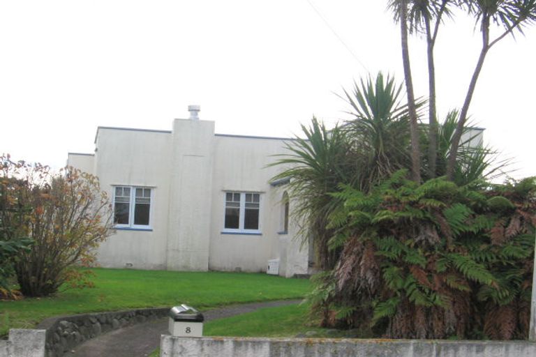 Photo of property in 8 Fairfield Avenue, Fairfield, Lower Hutt, 5011