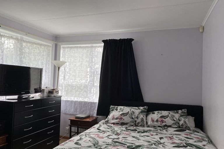 Photo of property in 31 Speargrass Grove, Timberlea, Upper Hutt, 5018