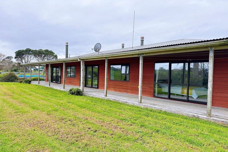 Photo of property in 1435 Old North Road, Helensville, 0875